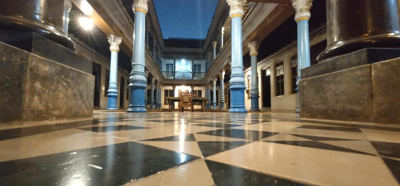 Chettinadu Mansion - An Authentic Heritage Palace Kanadukattan Exterior photo