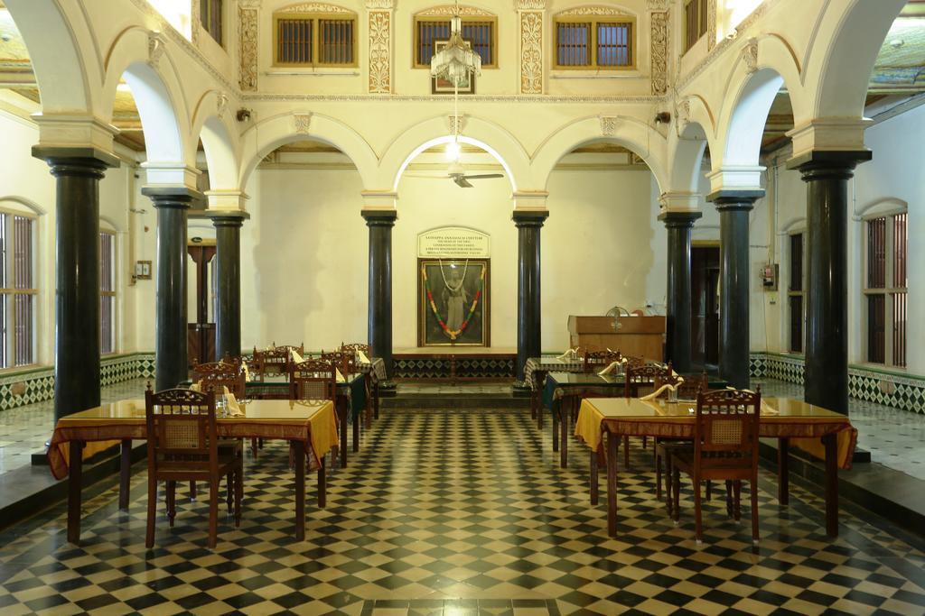 Chettinadu Mansion - An Authentic Heritage Palace Kanadukattan Exterior photo
