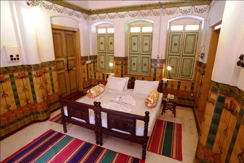 Chettinadu Mansion - An Authentic Heritage Palace Kanadukattan Exterior photo